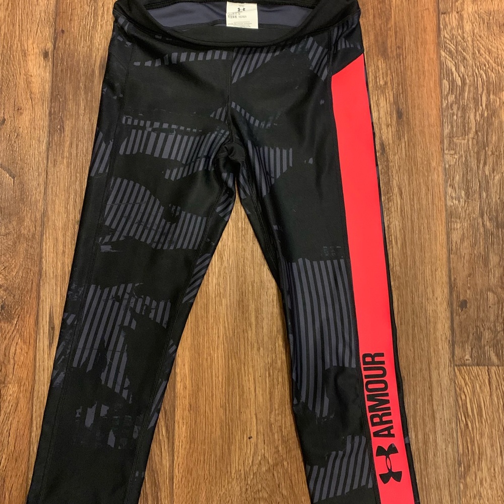 Under Armour Compression Workout Pants. Size S